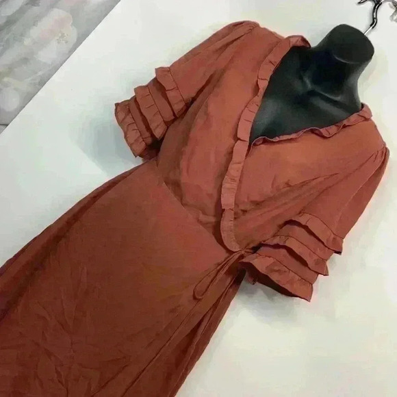 June and Hudson size medium rust colored wrap dress - Picture 2 of 11